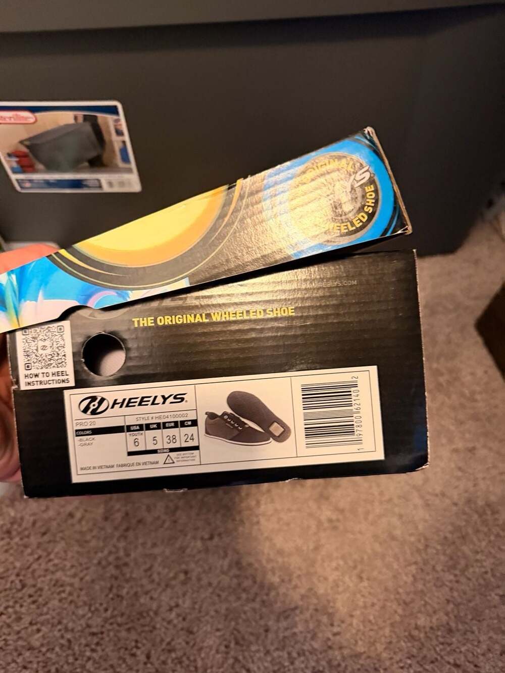 Heelys Pro 20 Size 6 Black Gray Wheeled Shoes New In Box